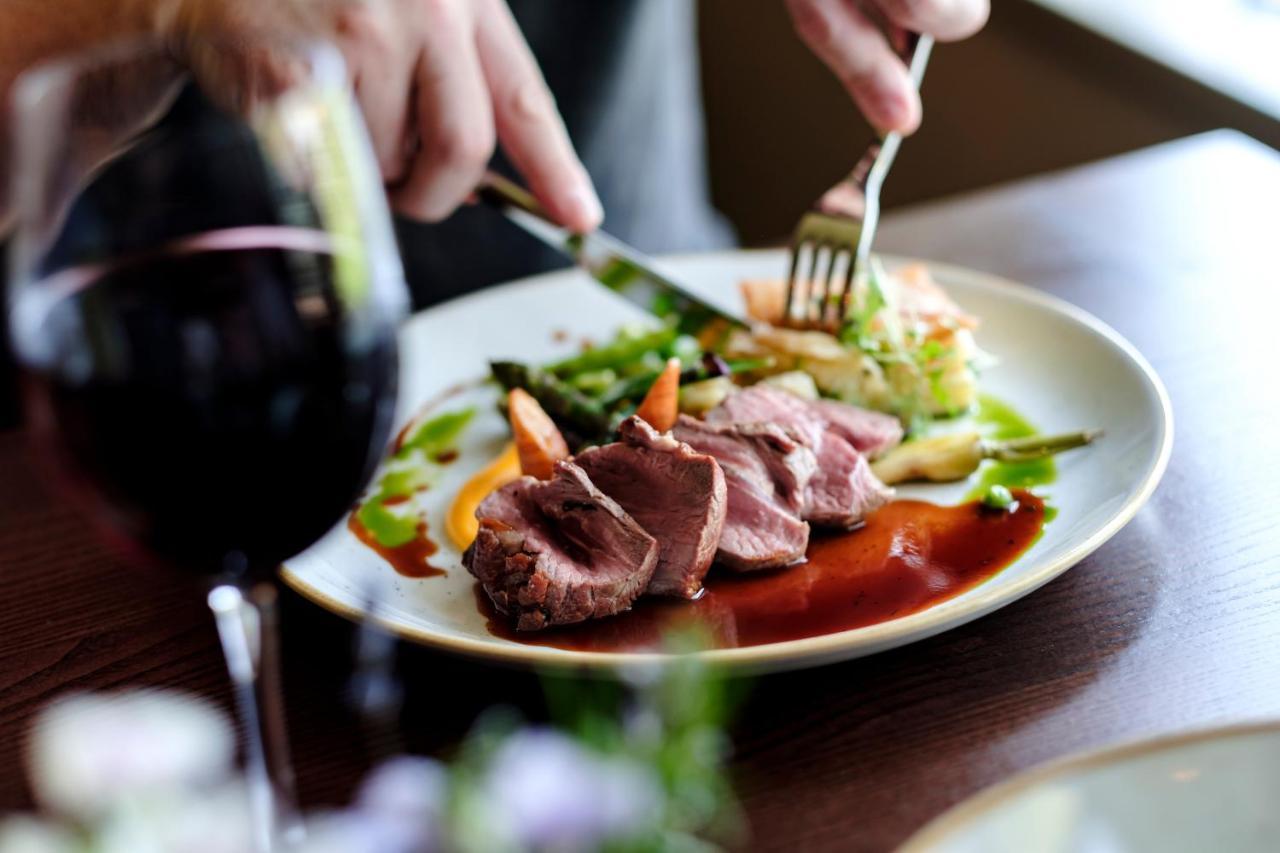 The Bower Inn Bridgwater Exteriör bild A plate of food