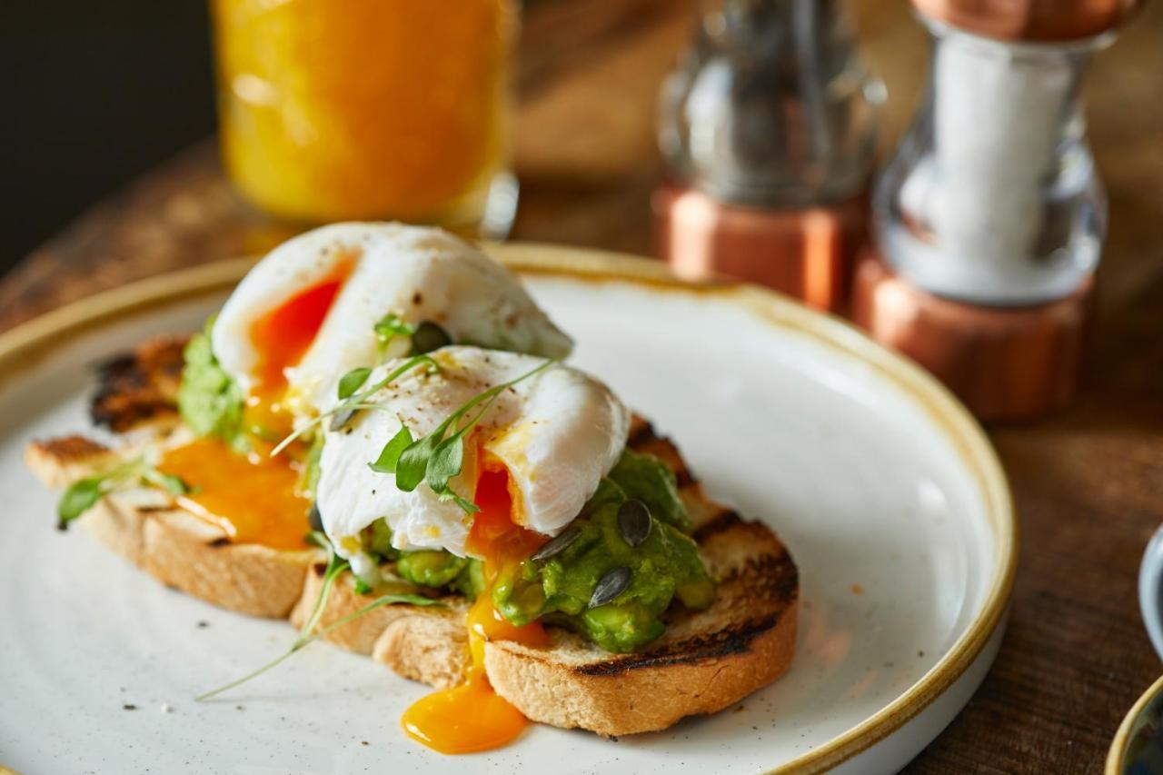 The Bower Inn Bridgwater Exteriör bild Avocado on toast with a poached egg